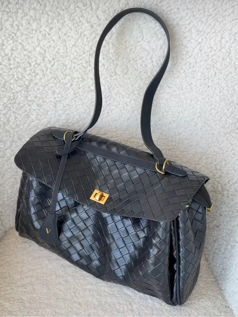 Vovia Bags Ciara Vintage Woven Shoulder Bag & Card Coin Pouch